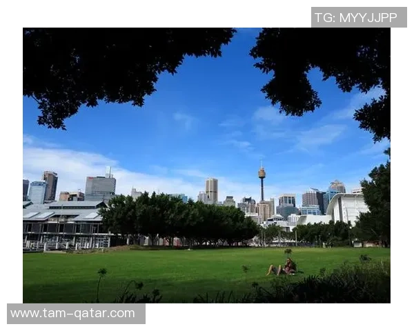布莱克尼的神秘魅力探索与历史遗迹的深度游记 布莱克尼的神秘魅力探索与历史遗迹的深度游记